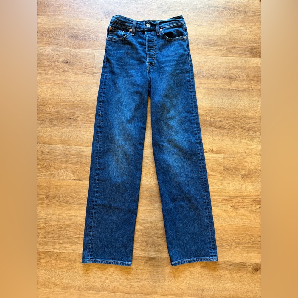 Levi’s Ribcage Straight Dark Wash Jeans